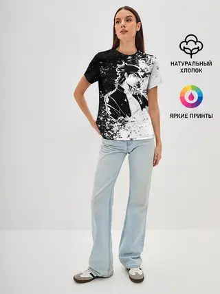 Женская базовая футболка / Приключения ДжоДжо