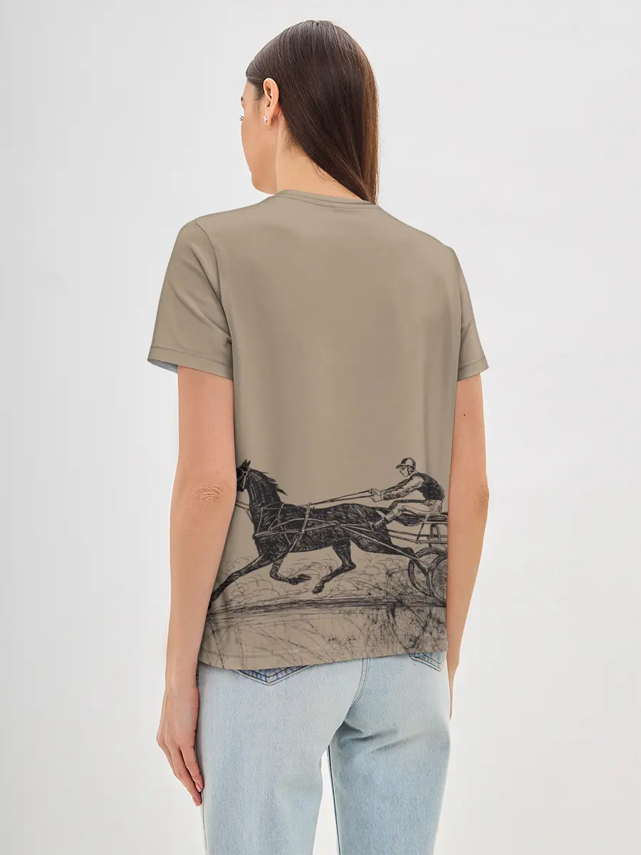 Женская базовая футболка / лошадь с колесницей