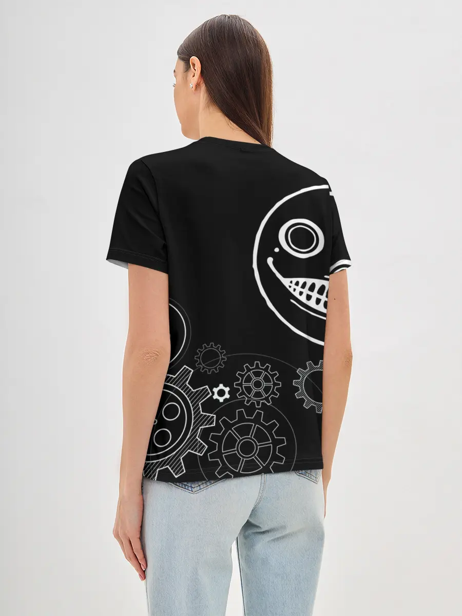 Женская базовая футболка / 2B Nier: Automata