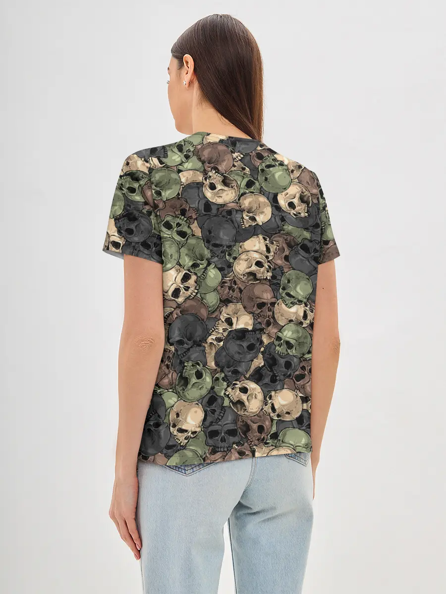 Женская базовая футболка / Камуфляж с черепами