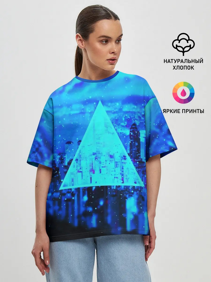 Женская футболка оверсайз / ГОРОД В НЕОНЕ
