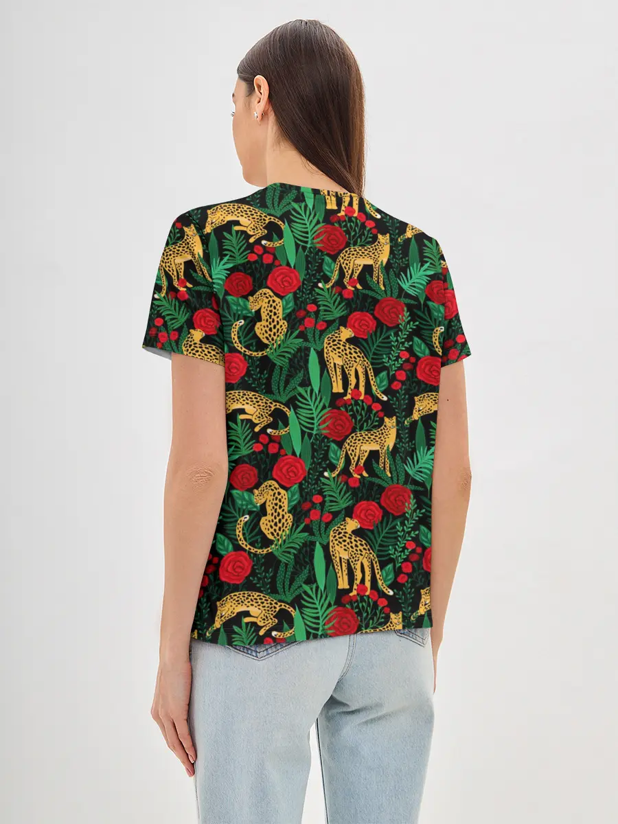 Женская базовая футболка / Leopards | Леопардовый Паттерн