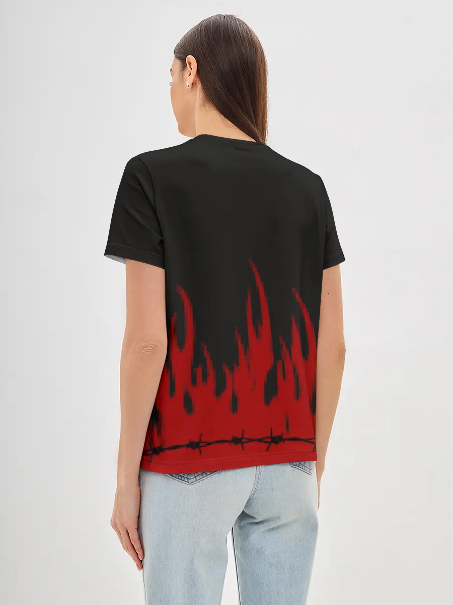 Женская базовая футболка / Pixel Fire