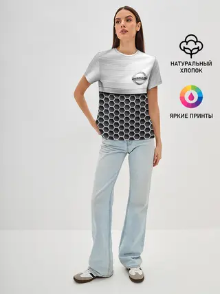 Женская базовая футболка / Nissan | Стальная решетка