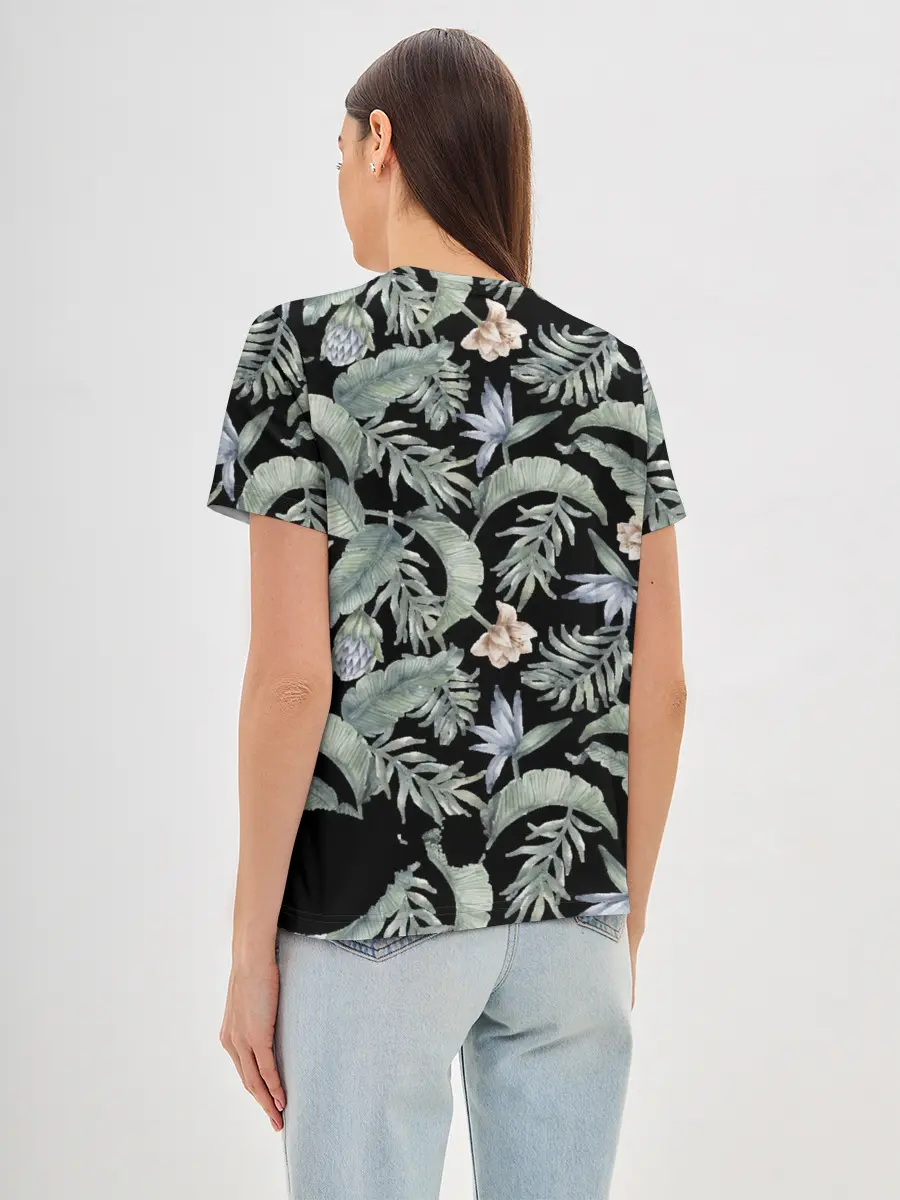 Женская базовая футболка / Summer leaves