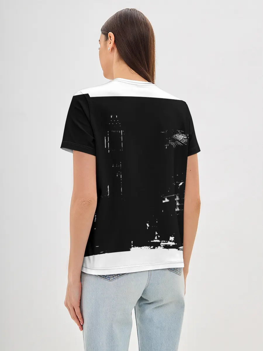 Женская базовая футболка / город