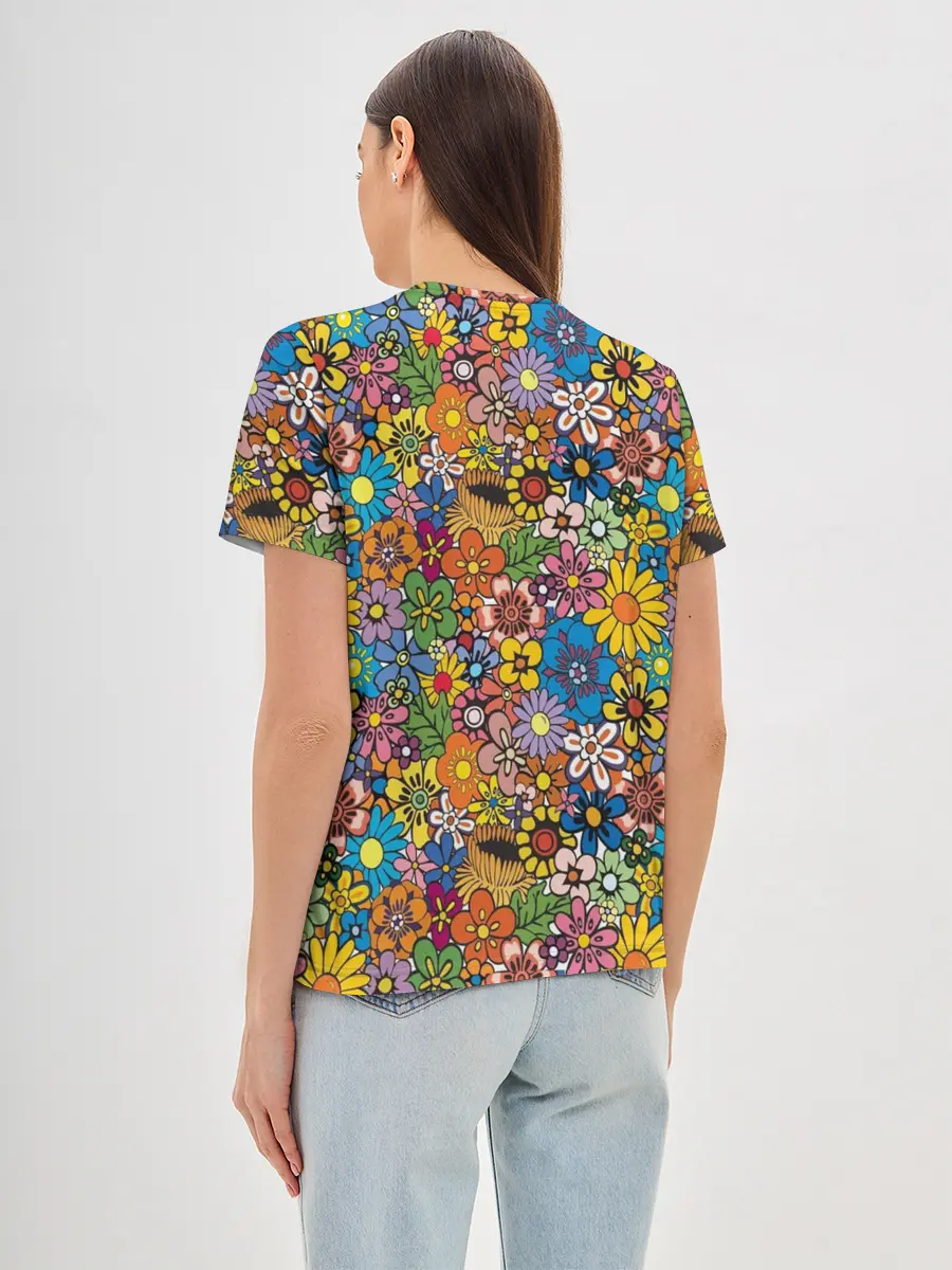 Женская базовая футболка / Букет