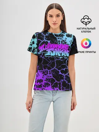 Женская базовая футболка / Friday Night Funkin