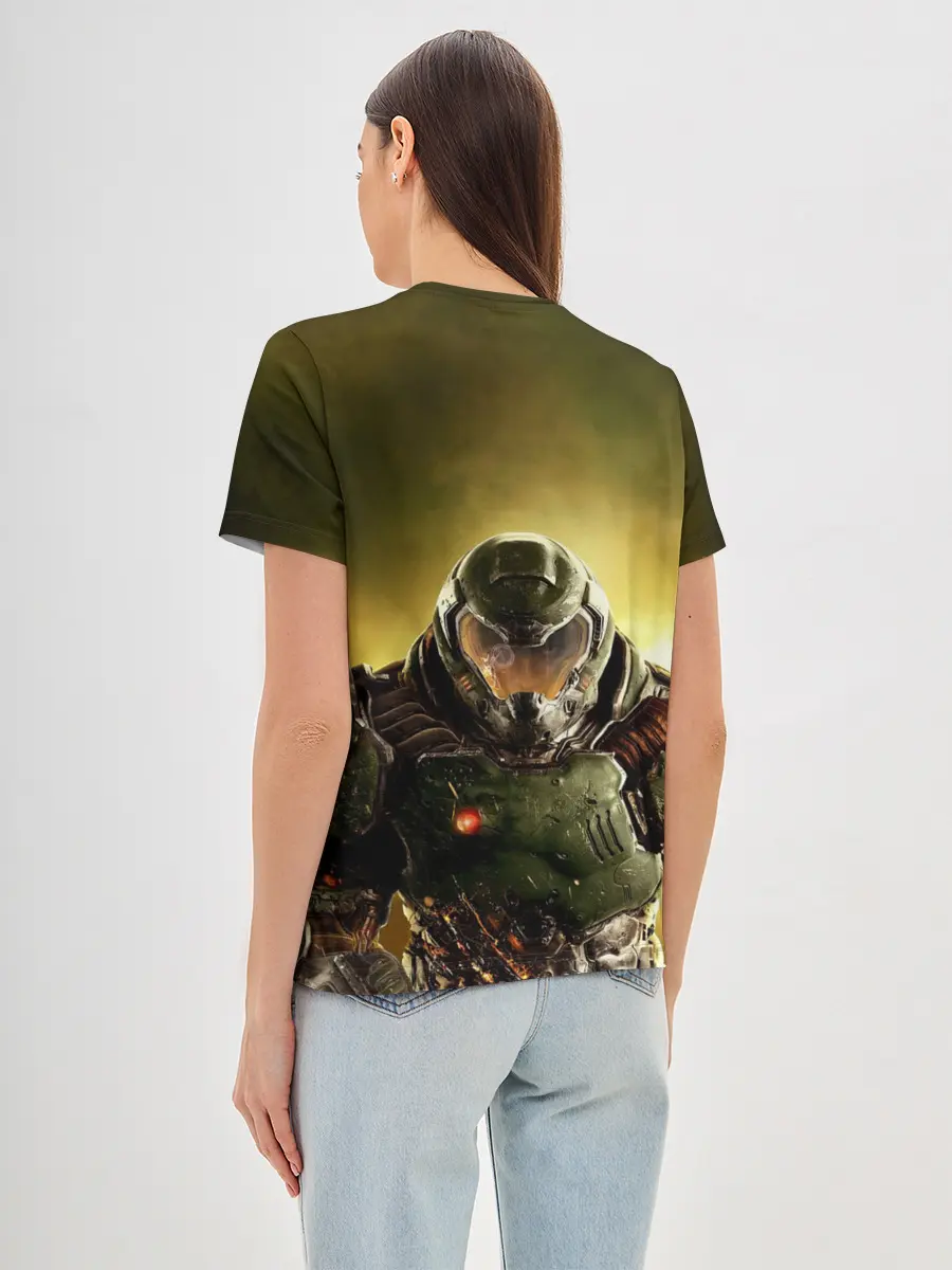 Женская базовая футболка / DOOM