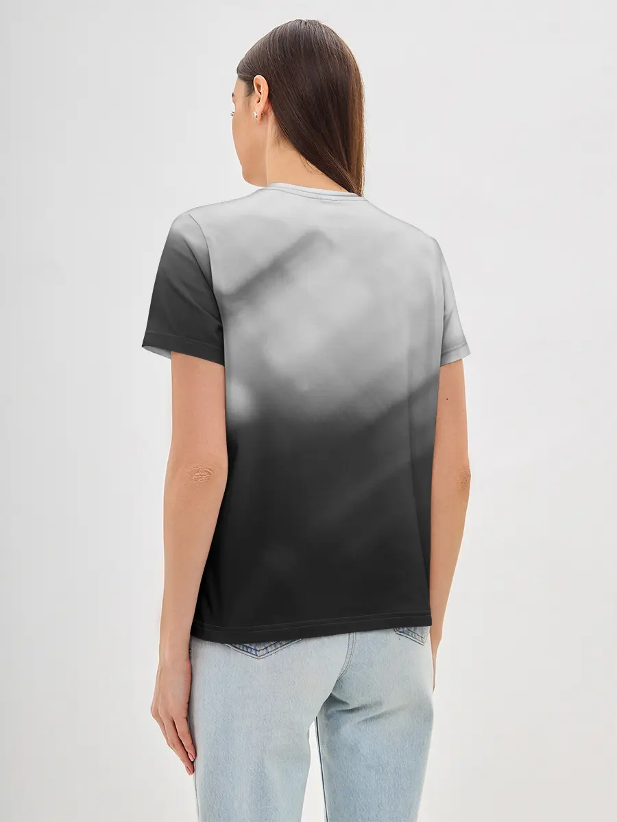 Женская базовая футболка / CYBERPUNK 2077