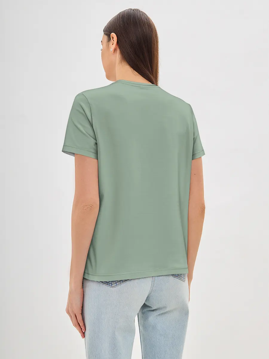 Женская базовая футболка / Хищник