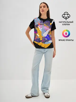 Женская базовая футболка / узор из листьев и цветов