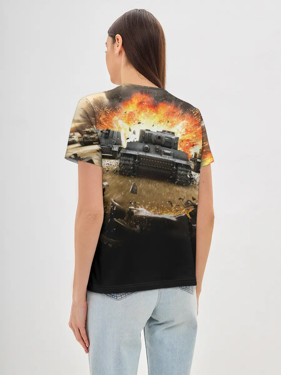 Женская базовая футболка / ТАНКИ
