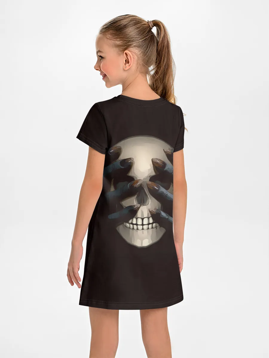 Детское платье / Руки на черепе