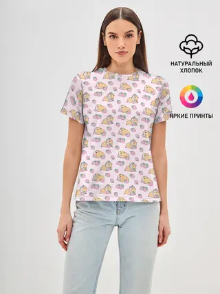 Женская базовая футболка / Морские свинки с клубникой
