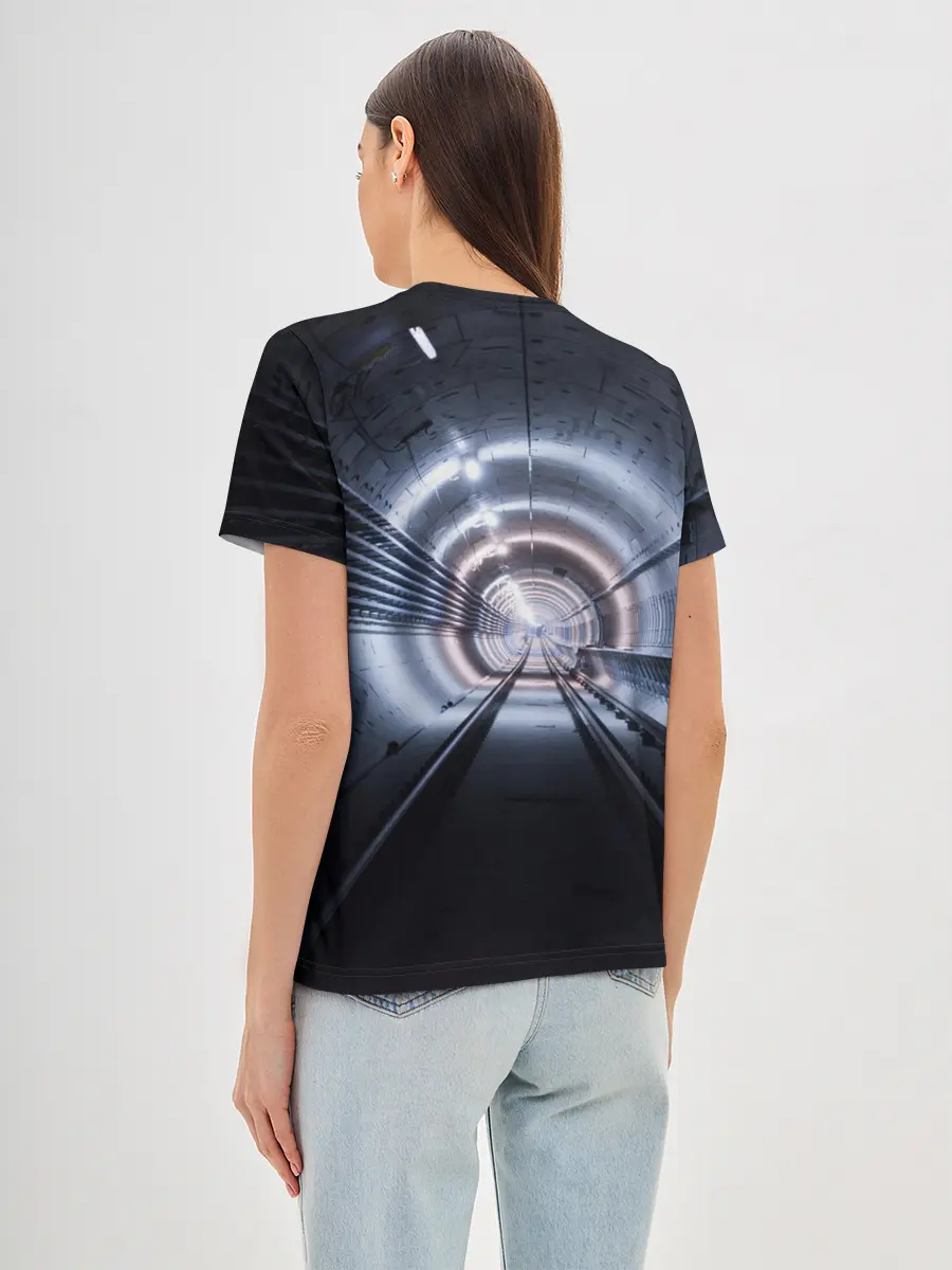 Женская базовая футболка / Metro Exodus