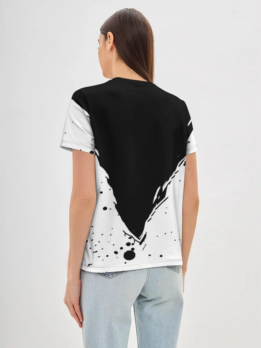 Женская базовая футболка / Черно-белый Сайтама One Punch-Man