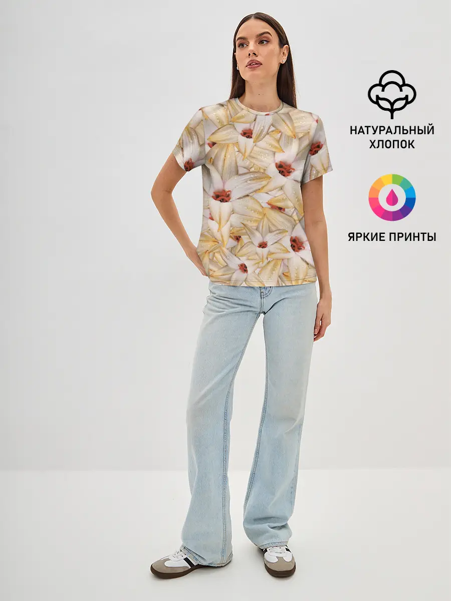 Женская базовая футболка / Яркие Цветы