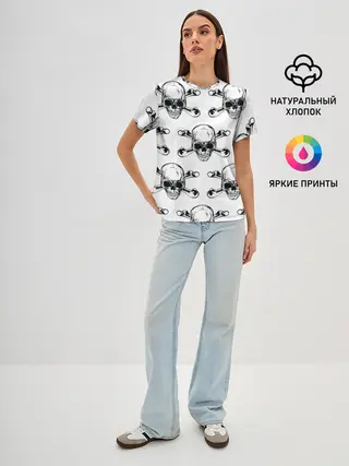 Женская базовая футболка / Череп и кости