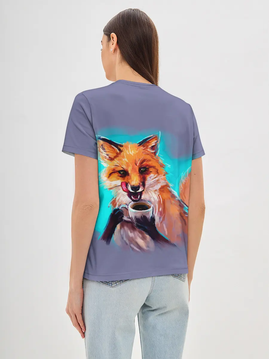 Женская базовая футболка / Лиса с кофе