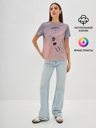 Женская базовая футболка / Девушка с зонтом