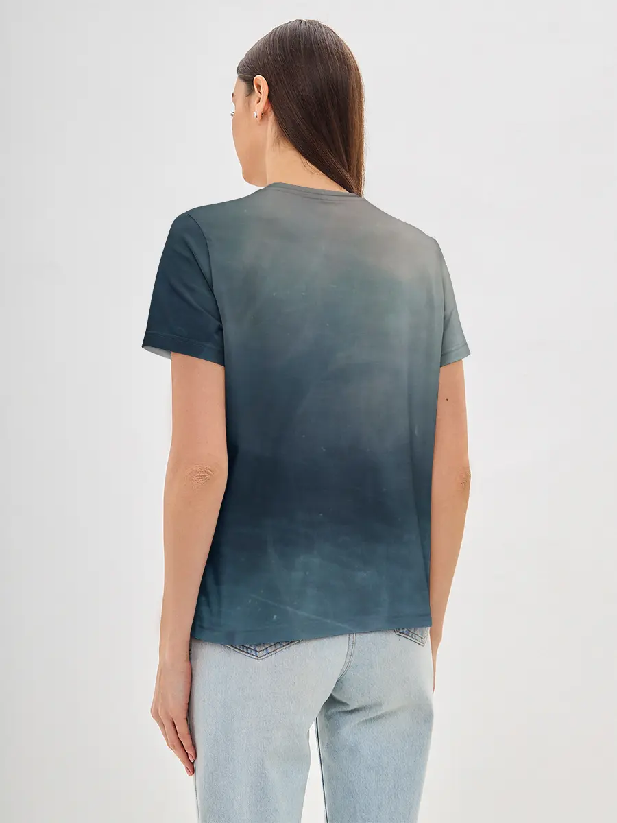 Женская базовая футболка / АКВА в свитшоте