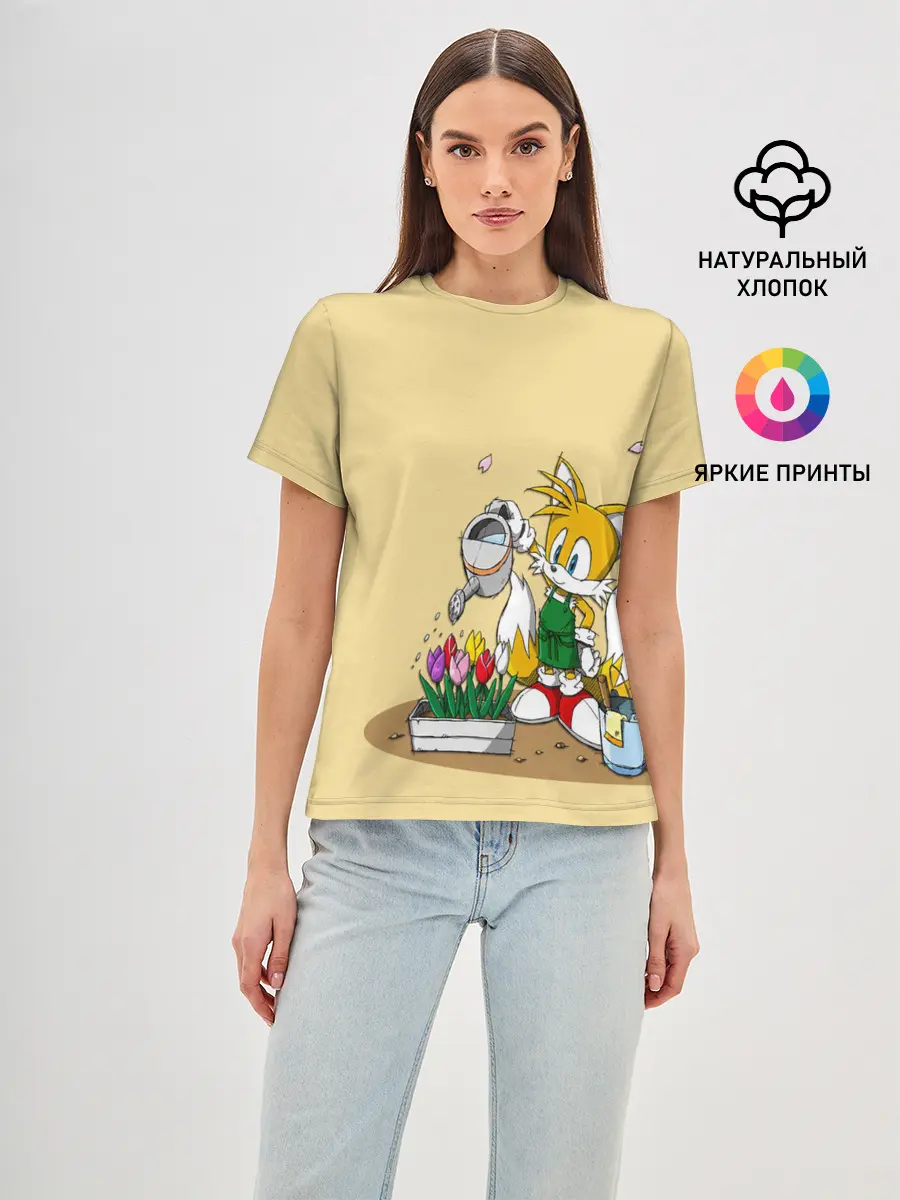 Женская базовая футболка / Sonic.