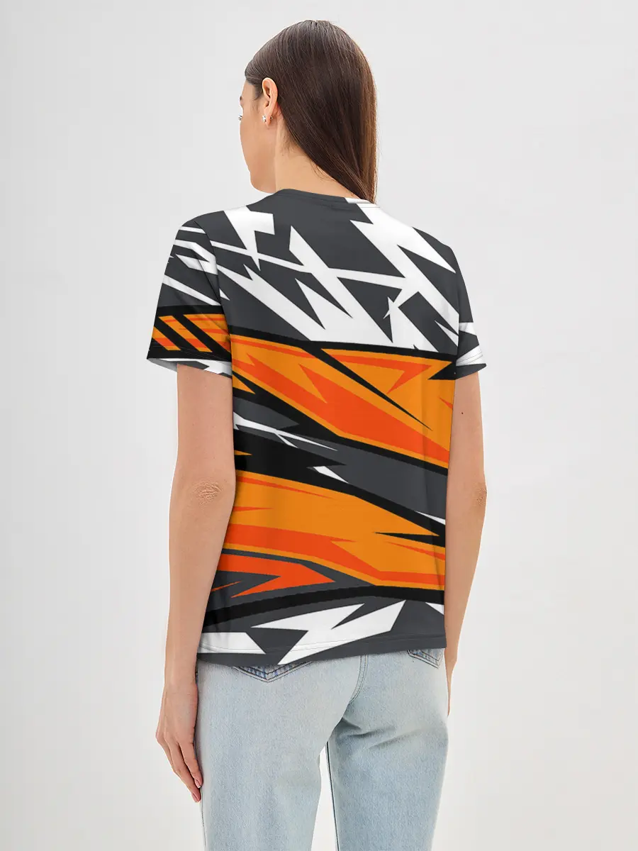 Женская базовая футболка / corner camouflage