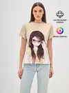 Женская базовая футболка / девочка в очках милая