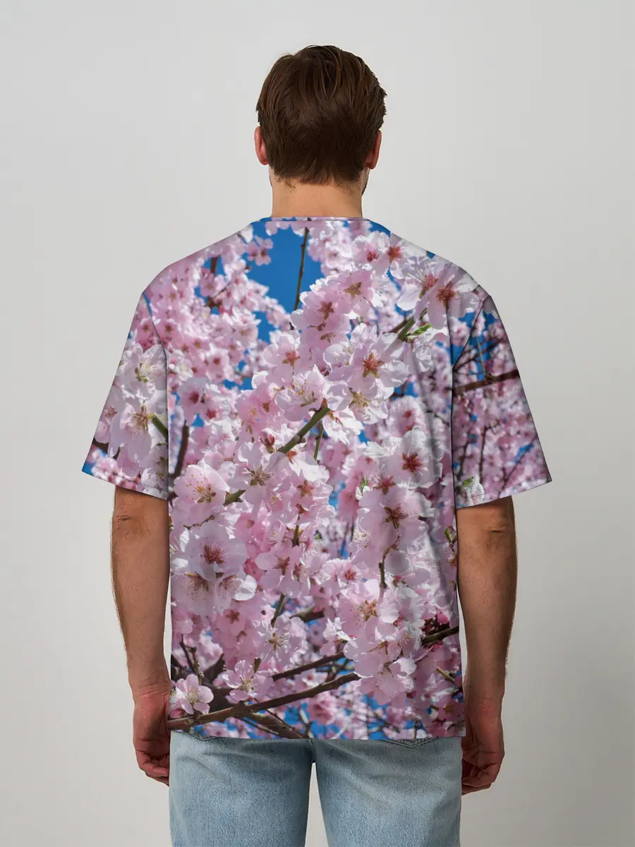 Мужская футболка оверсайз / Цветущая Сакура