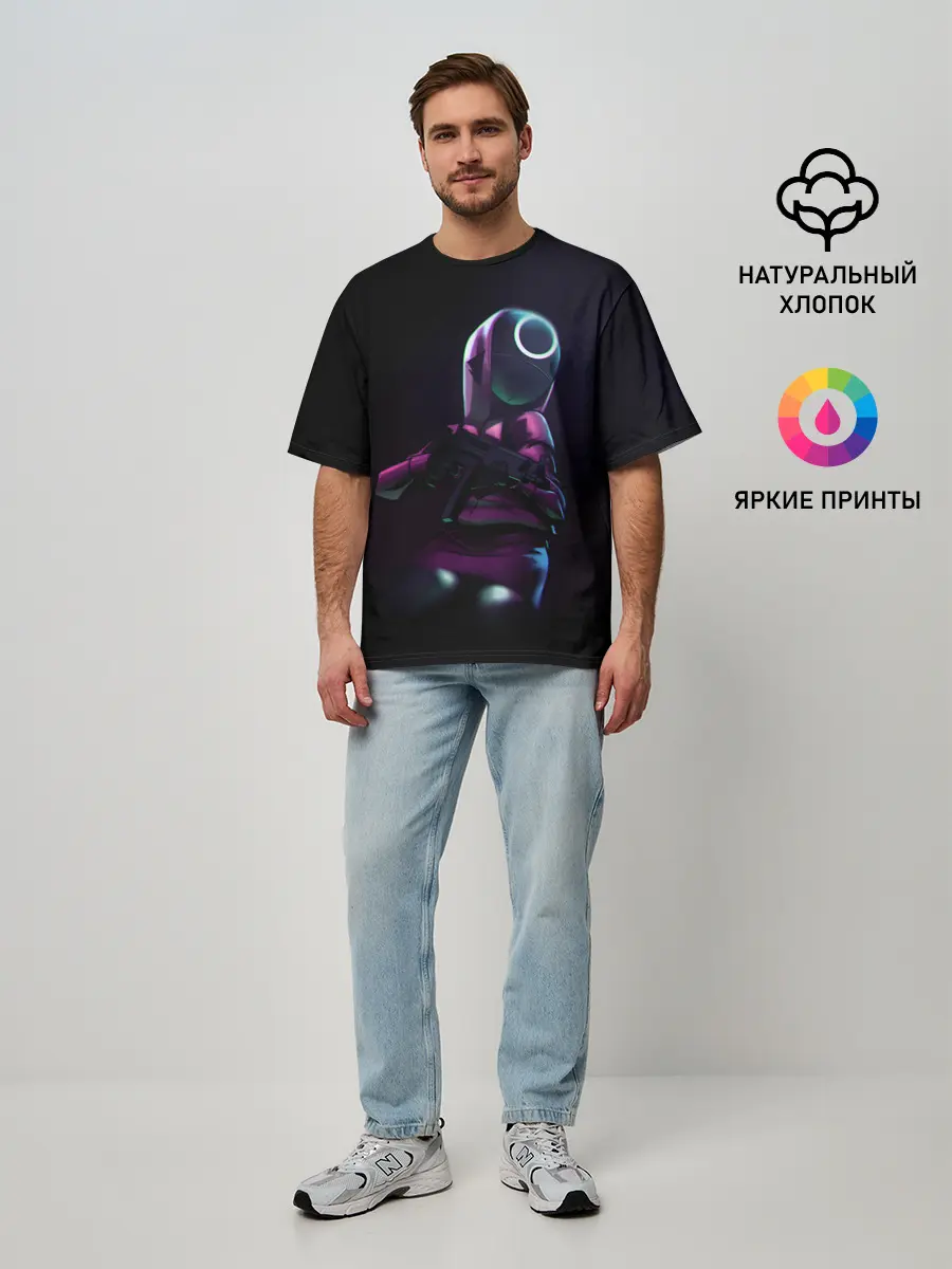 Мужская футболка оверсайз / Круг с оружием