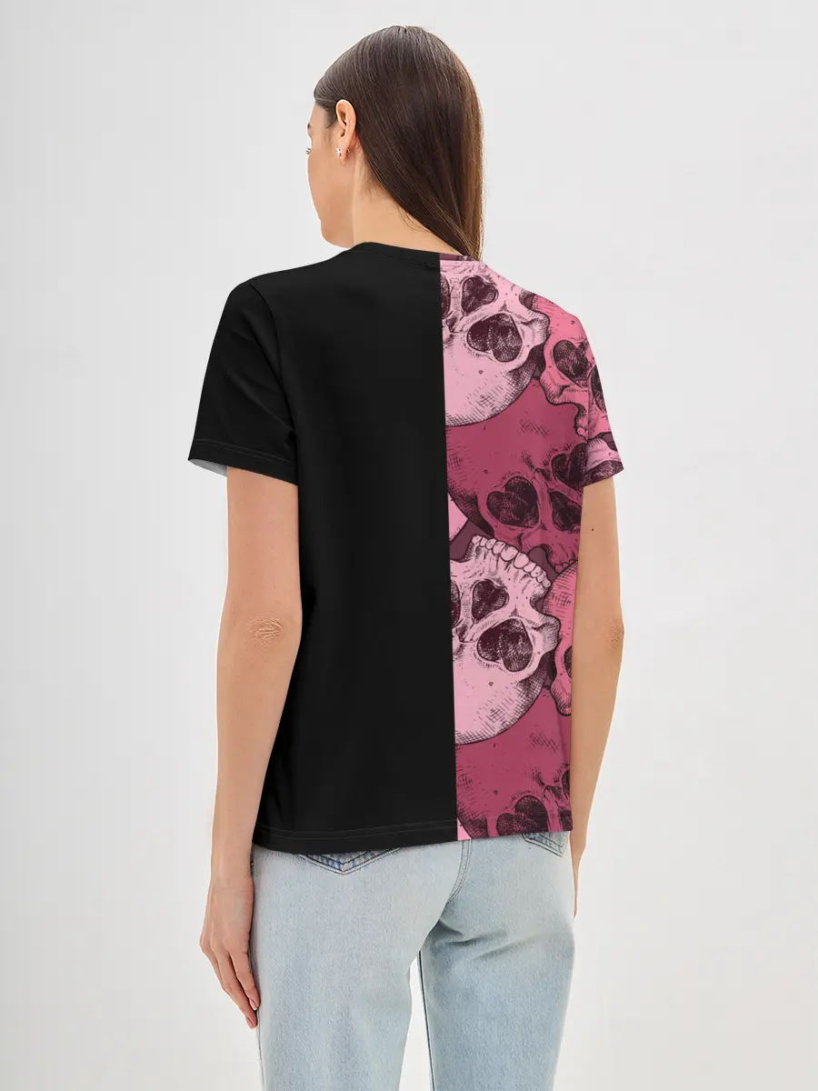 Женская базовая футболка / Dark and Skull