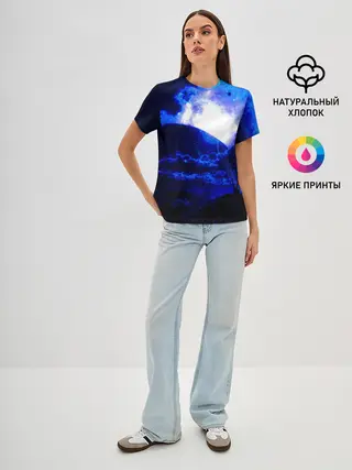Женская базовая футболка / Космический закат