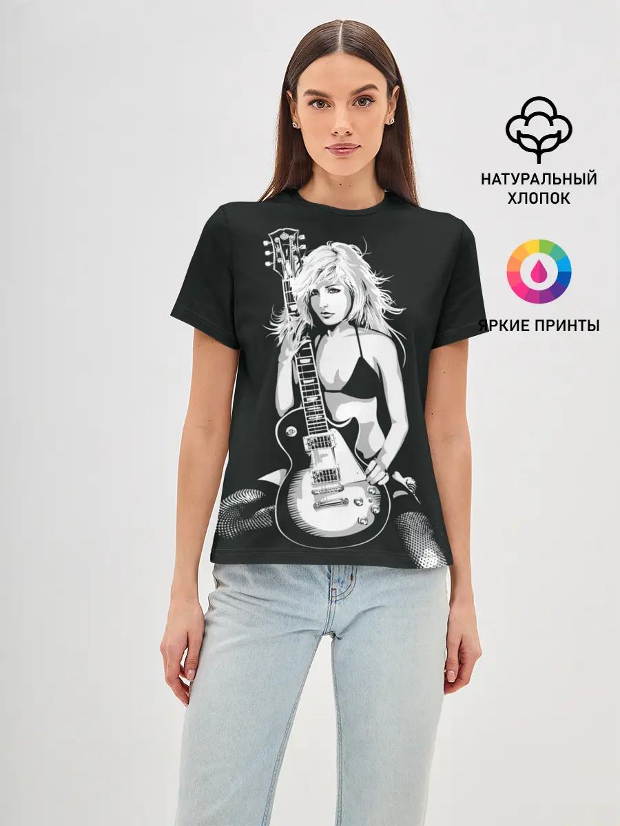 Женская базовая футболка / Девушка с гитарой