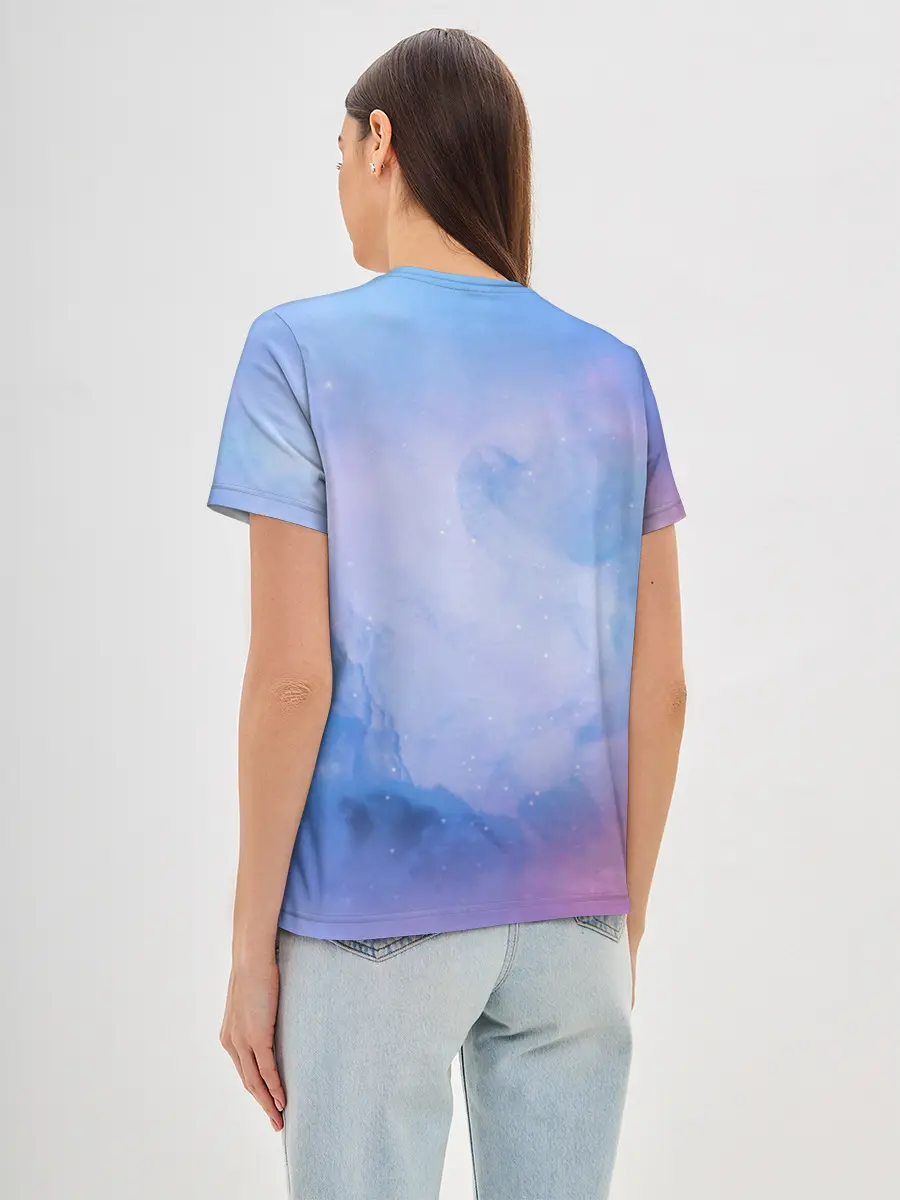 Женская базовая футболка / дневная фурия