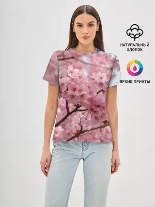 Женская базовая футболка / САКУРА