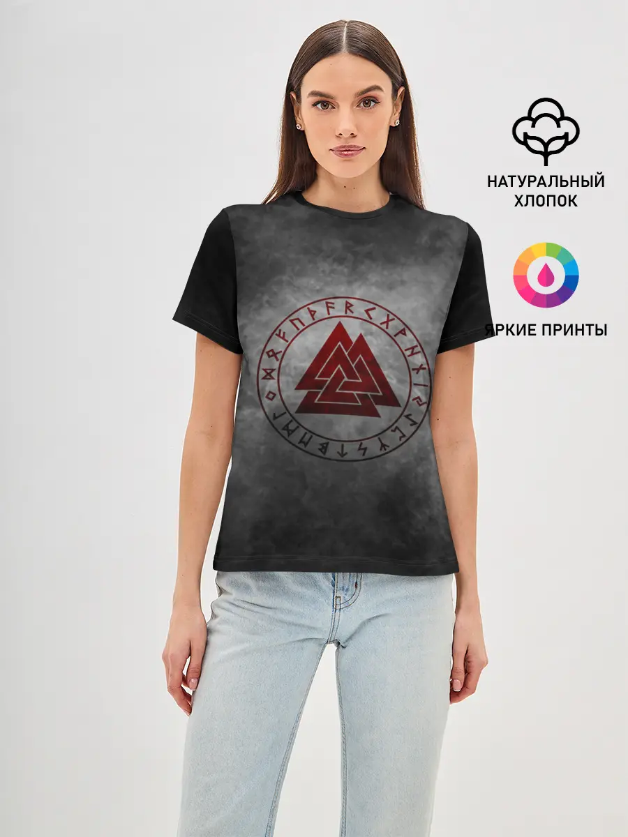 Женская базовая футболка / руны