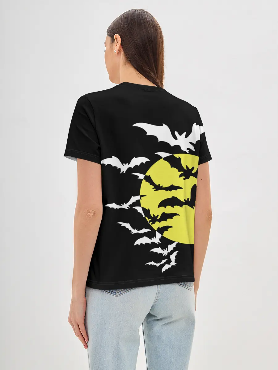 Женская базовая футболка / Летучие мыши на Хэллоуин