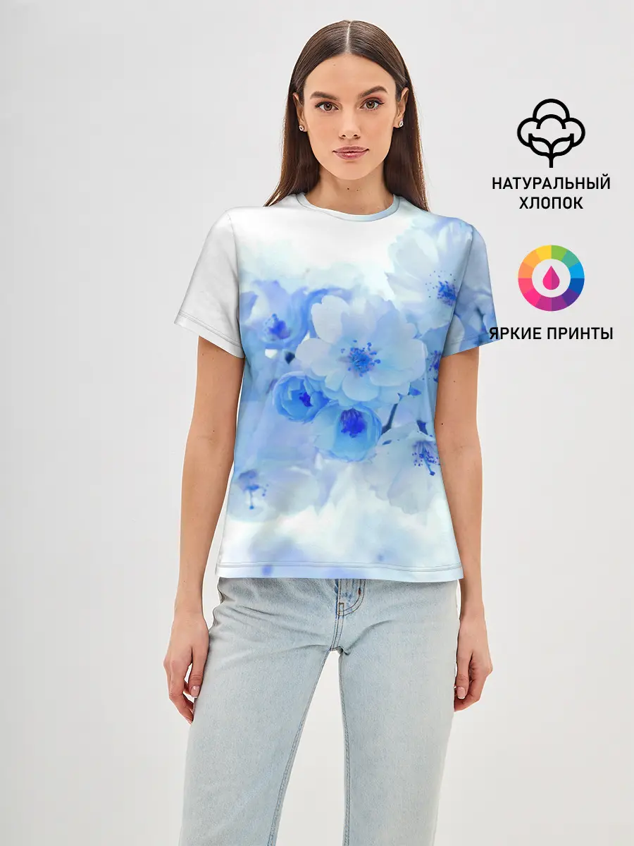 Женская базовая футболка / Цветущая Сакура