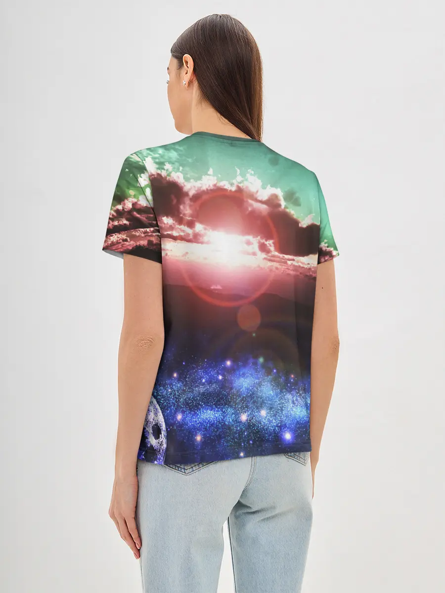 Женская базовая футболка / ЗАКАТ НОЧНОЙ