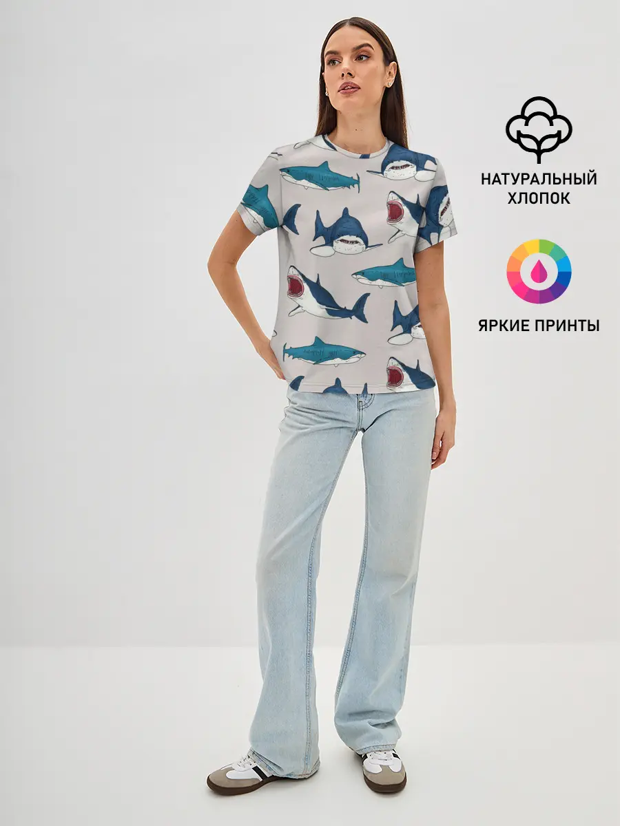 Женская базовая футболка / Кровожадные акулы паттерн