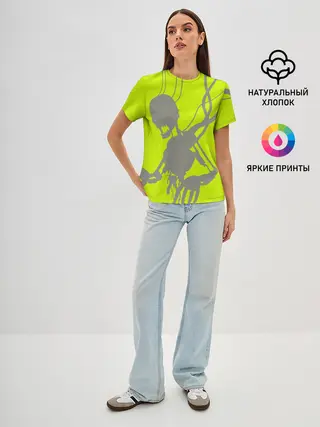 Женская базовая футболка / Силуэт злого духа