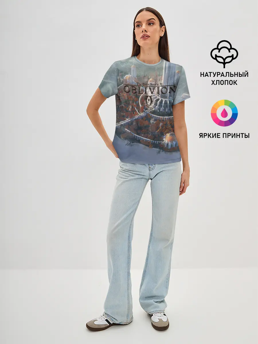 Женская базовая футболка / Столичный замок