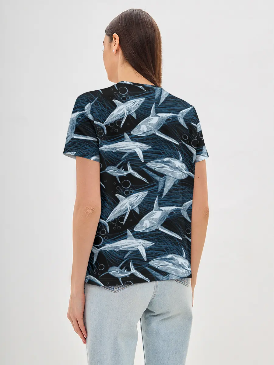 Женская базовая футболка / Акулы