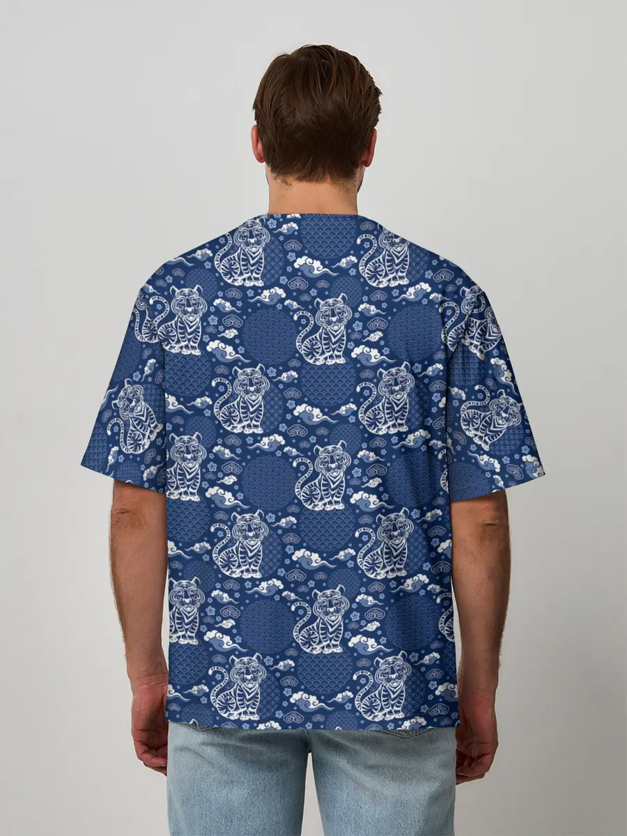 Мужская футболка оверсайз / Тигры паттерн