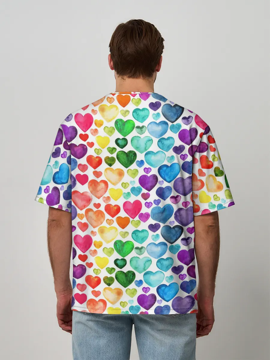 Мужская футболка оверсайз / Радужные сердечки