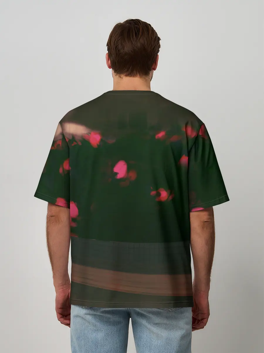 Мужская футболка оверсайз / Аниме девушка