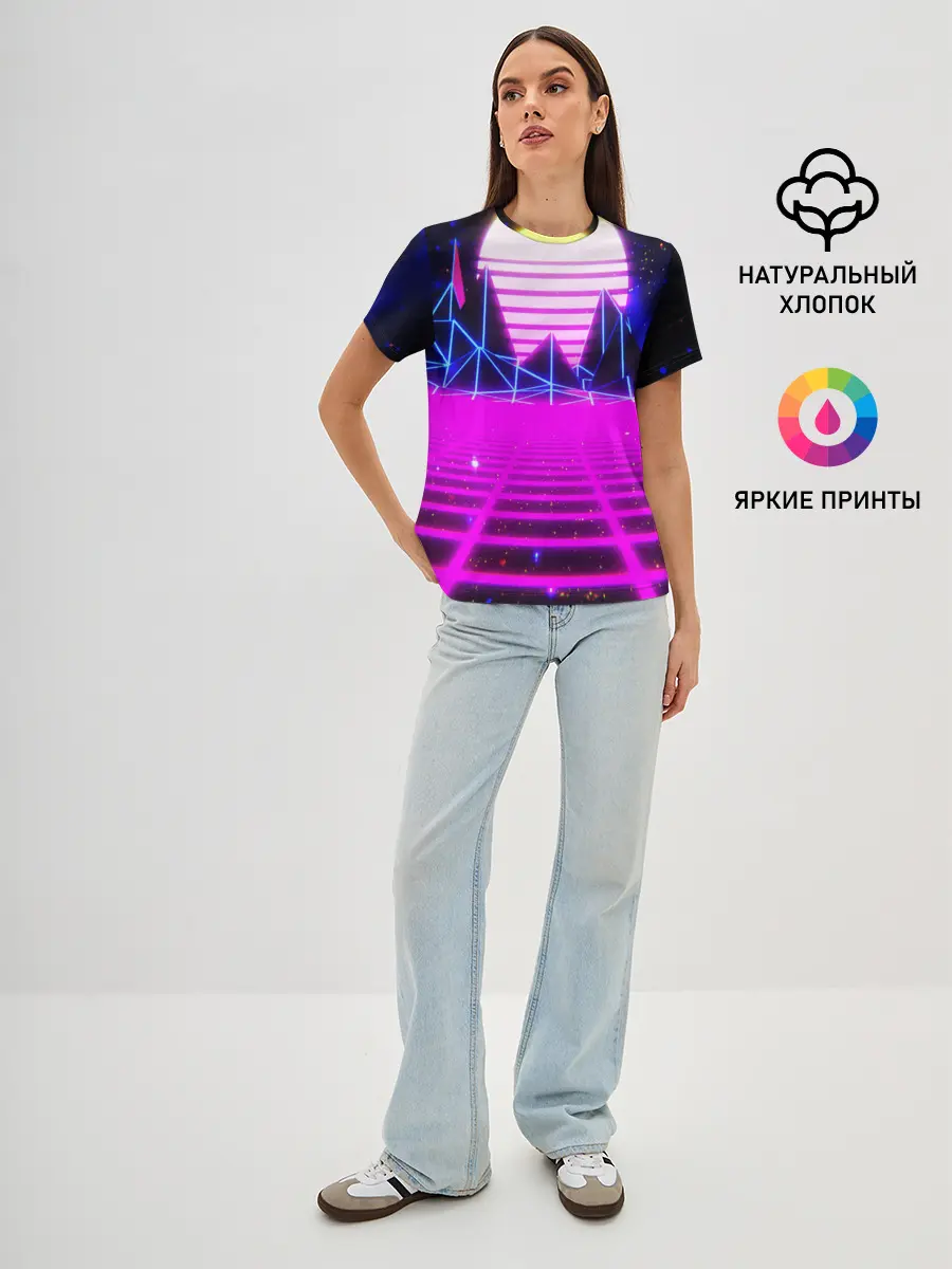 Женская базовая футболка / Ретро Стиль неон