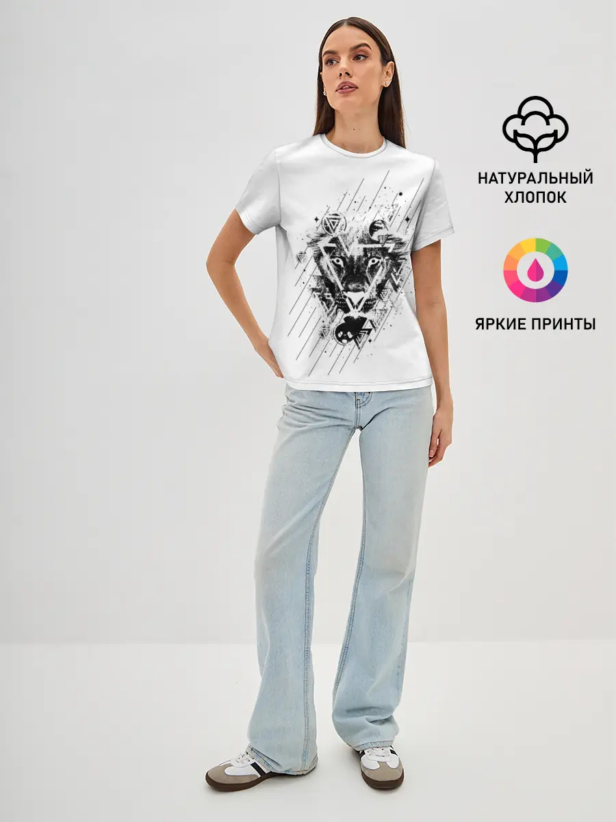 Женская базовая футболка / Лев