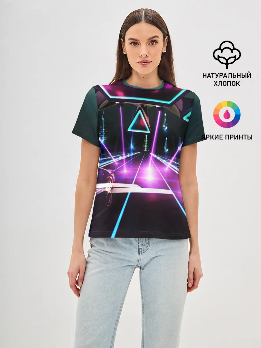 Женская базовая футболка / КИБЕРГОРОД